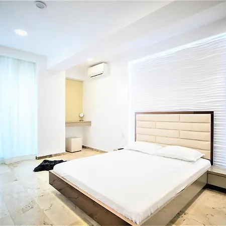 Sandra In Luxury Sophia3 公寓 *