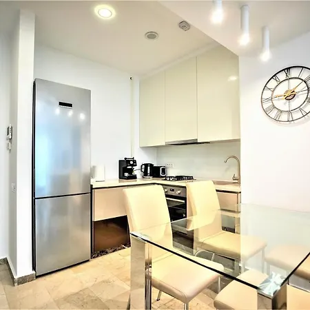 Sandra In Luxury Sophia3 * מאמאיה