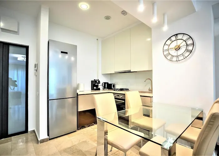 Sandra In Luxury Sophia3 * מאמאיה